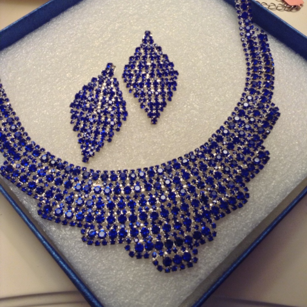 Blue Adjustable Bib Necklace And Earrings Set Looks Like Tanzanite Or Sapphire